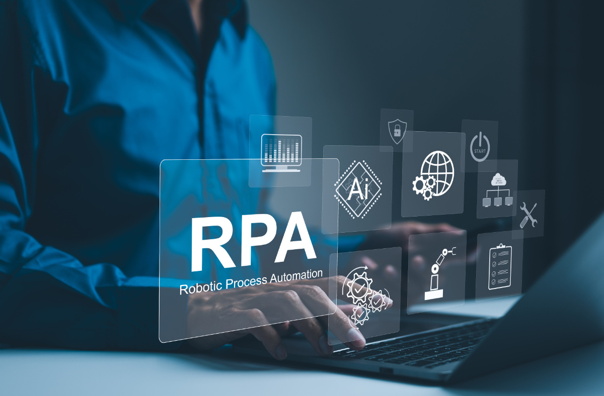 hand-near-computer-RPA